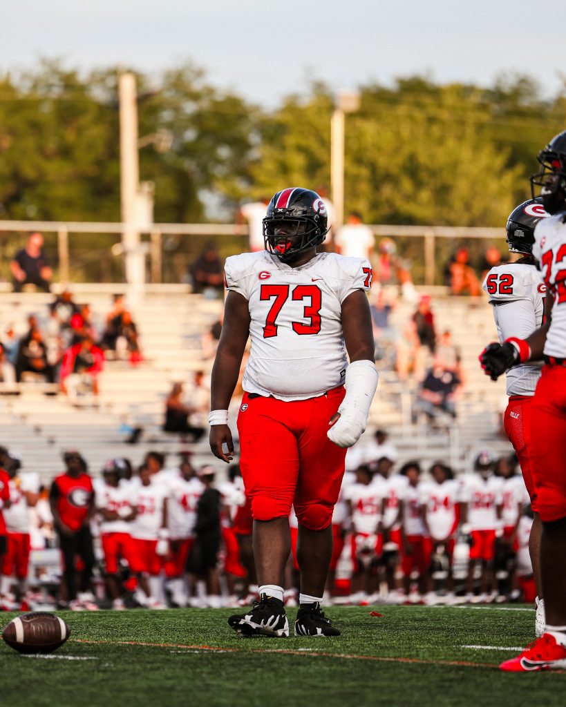 Three-Star Defensive Lineman Jamir Perez Flips Commitment From Florida ...